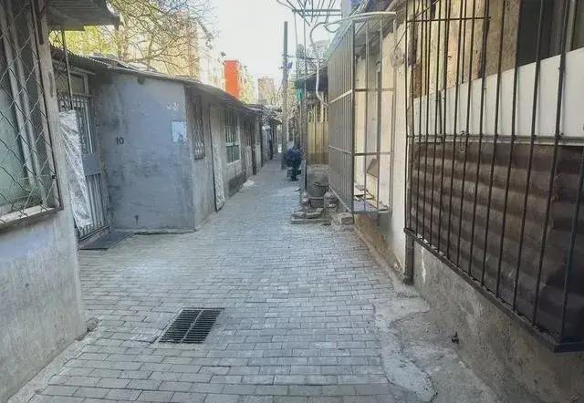 私搭乱建居民想提升小区环境的愿望实现了AG旗舰赞助马竞联赛拆除700平方米(图2)